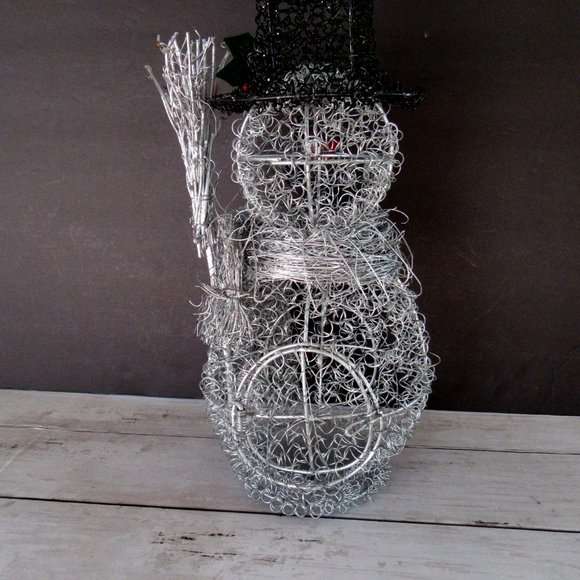 Wire mesh snowman candle holder - 15" tall - Picture 8 of 11